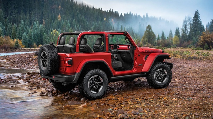 Jeep-Wrangler-Capability-Sahara-Engine-Compartment